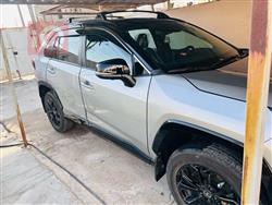 تۆیۆتا ڕاڤ 4